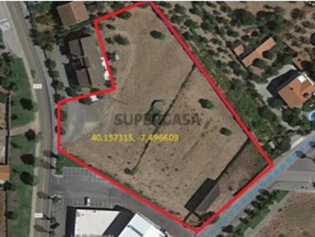Terreno com Elevado Potencial para Grande Área Comercial Fundão