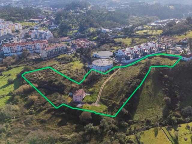 Terreno com excelente capacidade construtiva Boa oportunidade!