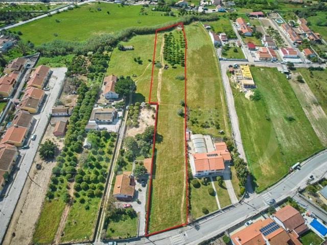 Terreno com Excelente Potencial Urbanístico nas Cabanas Palmela