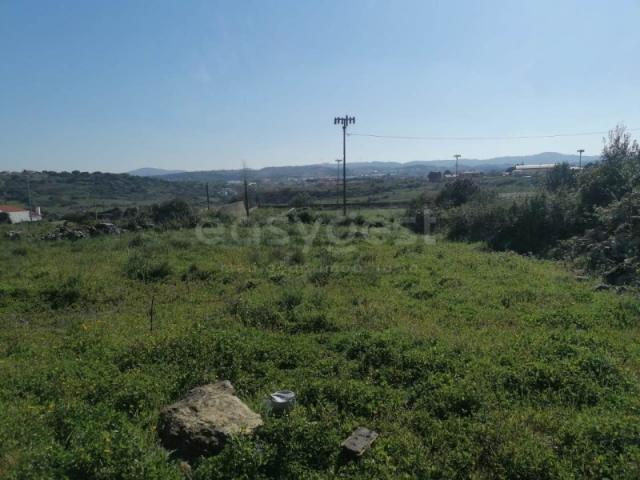 Terreno com Furo Situado em Sintra