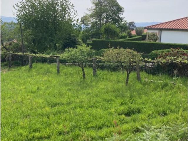 Terreno com PIP e 4.040 m² | Formariz, Paredes de Coura