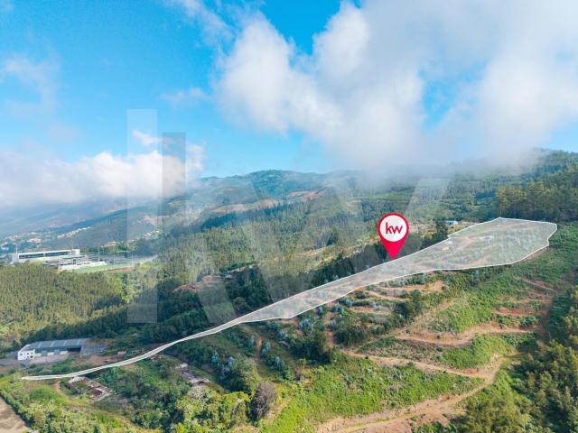 Terreno com Potencial de Construção em São Gonçalo – Funchal