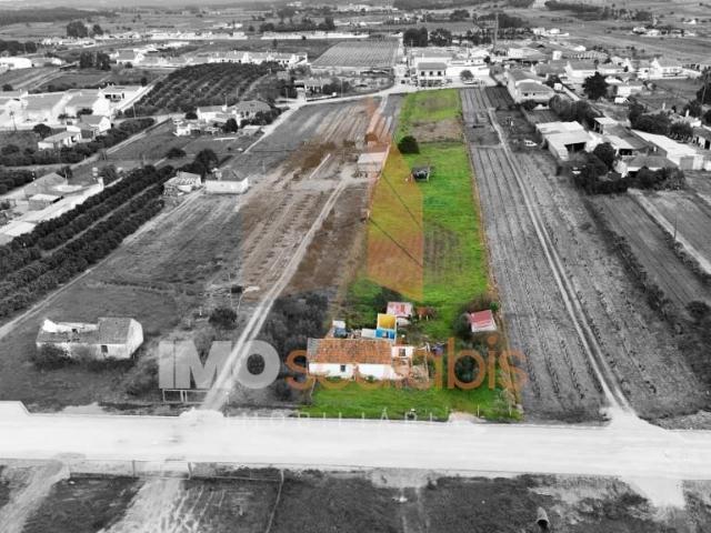 Terreno com Potencial para Projeto de 4 Moradias | Frade de Cima
