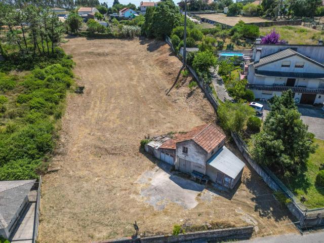 Terreno com potencial urbano no coração de Brenha – Figueira da Foz