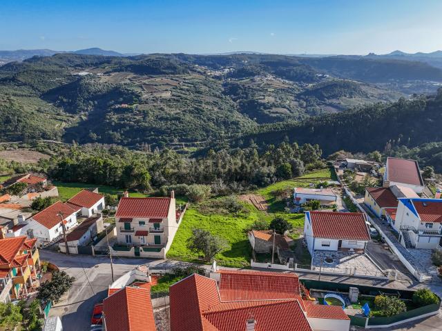 Terreno com projecto aprovado na Barreiralva, Mafra