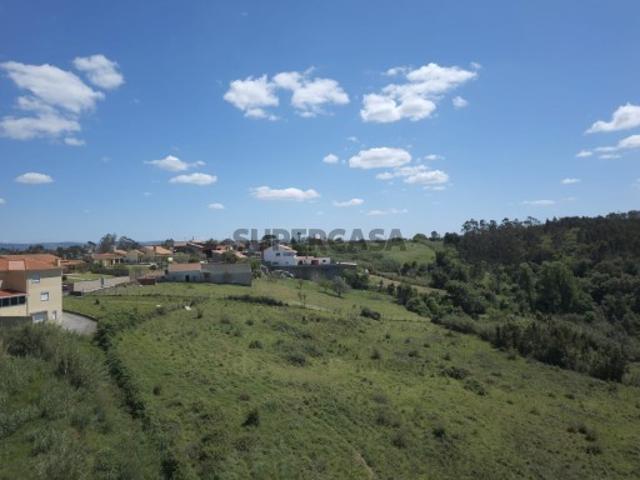 Terreno com projeto aprovado na Cela oportunidade única perto da Nazaré