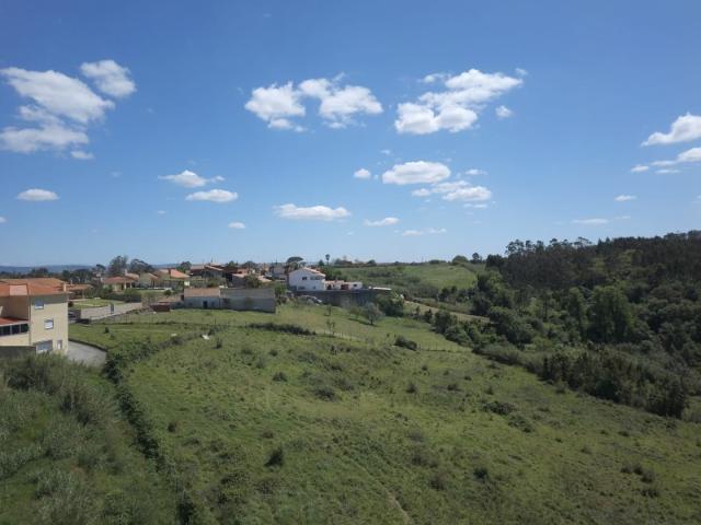 Terreno com projeto aprovado na Cela oportunidade única perto da Nazaré