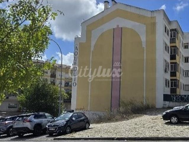 Terreno com Projeto Aprovado, Amadora