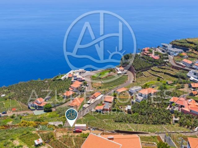 Terreno com projeto aprovado com vista para o pôr do sol Ponta do Sol