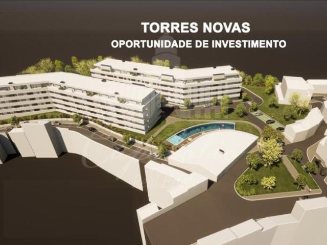 Terreno com projeto aprovado de Condomínio com 100 Fogos Habitacionais Torres Novas
