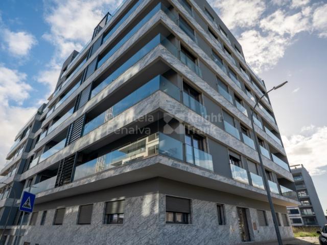 Terreno com projeto aprovado e licenças a pagamento