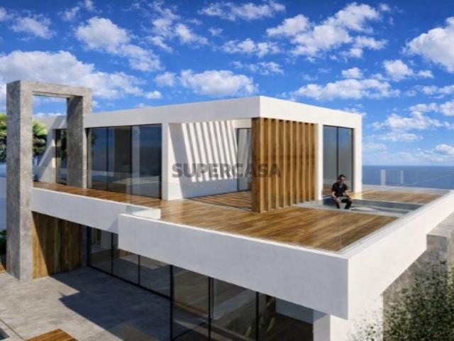 Terreno com Projeto Aprovado e Vista Mar