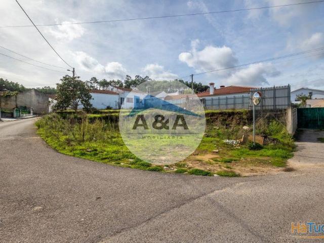 Terreno com Projeto Aprovado para 3 Casas em Leiria! | 26083918220