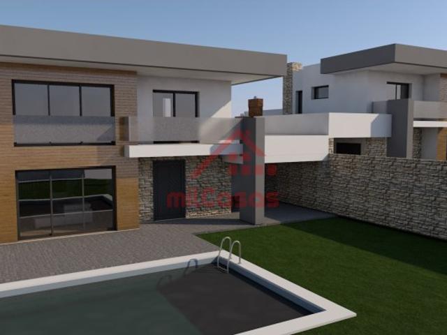 Terreno com Projeto Aprovado para 2 Moradias
