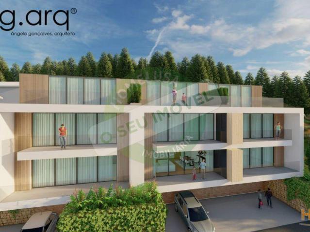 Terreno com projeto aprovado para 2 moradias no Pinhal de Marrocos | 25113917512