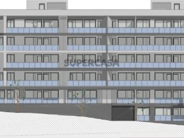Terreno com Projeto Aprovado para 46 Apartamentos em Quarteira