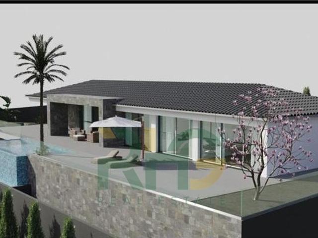 Terreno com projeto aprovado para Moradia T3, na Ribeira Brava