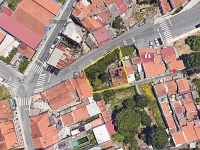 Terreno com Projeto Aprovado para Moradia T3 na Ajuda