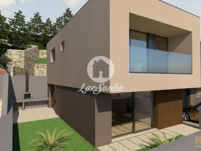 Terreno com Projeto Aprovado para Moradia Moderna A 2 km de Fafe | 26084064261