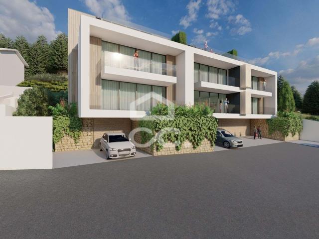 Terreno com projeto aprovado para moradias no centro de Coimbra