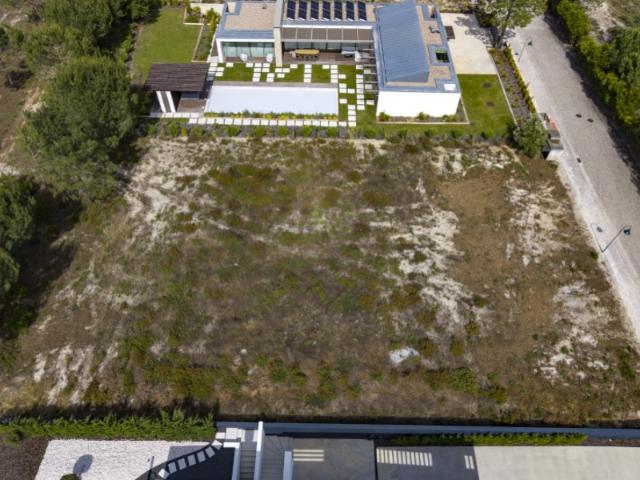 Terreno com Projeto Aprovado | Quinta do Peru Golf & Country Club | Localização Privada
