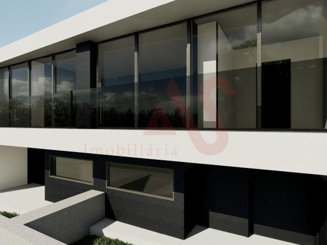 Terreno com Projeto Aprovado | 360m² | Vilela Paredes