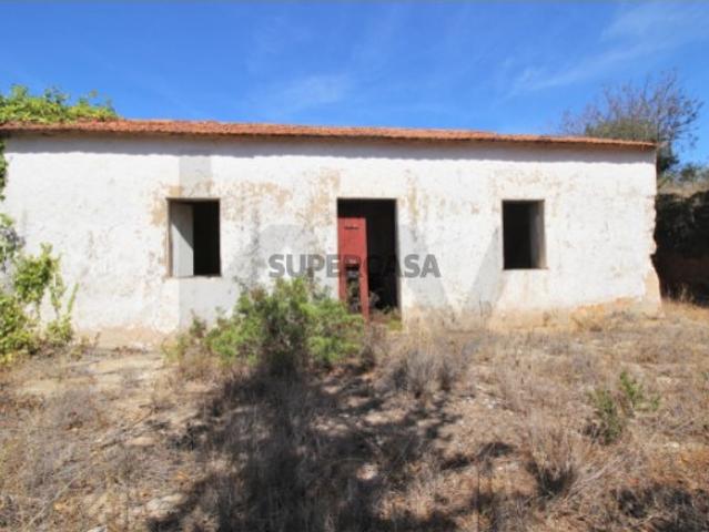 TERRENO COM RUÍNA, VALE DE MARGEM, PÊRA, SILVES