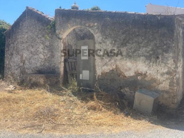 Terreno com Ruína na Jordana, Moncarapacho
