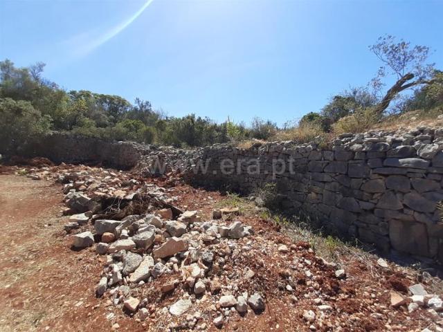 Terreno com Ruína, Santa Bárbara de Nexe, Faro | BPI Expresso Imobiliário