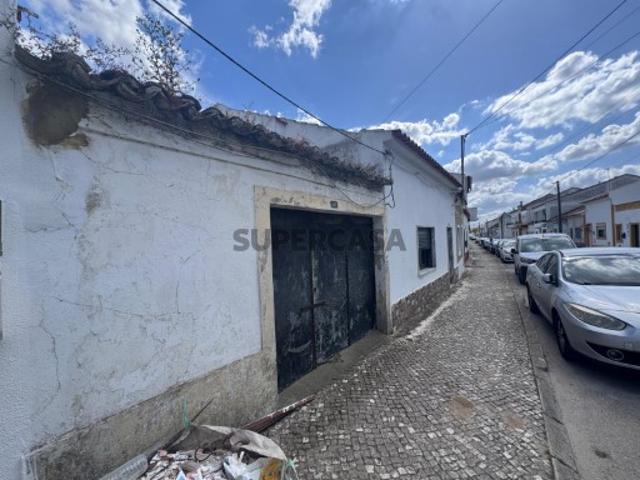 Terreno com Ruínas Salvaterra de Magos 96.000€