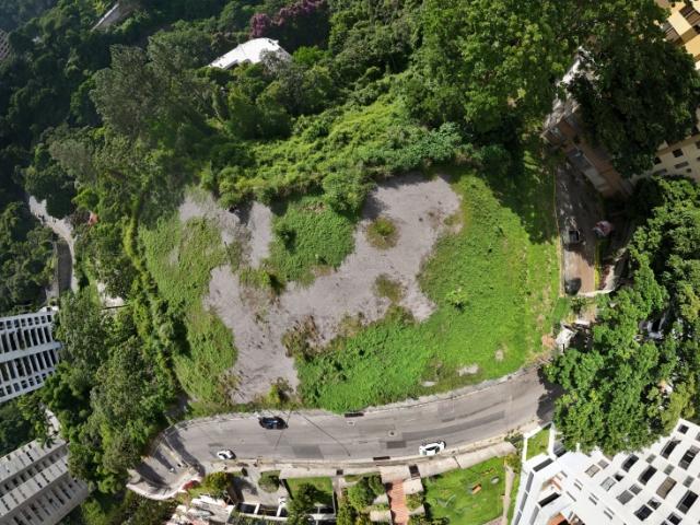 Terreno Comercial vecinal / Aparta hotel venta NL 25 001