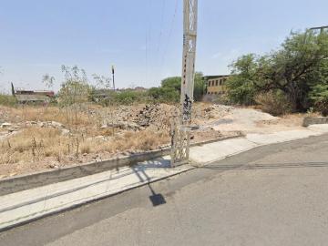 Terreno comercial de 1,500 m? con uso autorizado, San Juan del R?o. GPS
