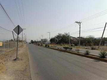 TERRENO COMERCIAL EN TEZOYUCA SOBRE CARRETERA 12000 METROS ESCRITURA