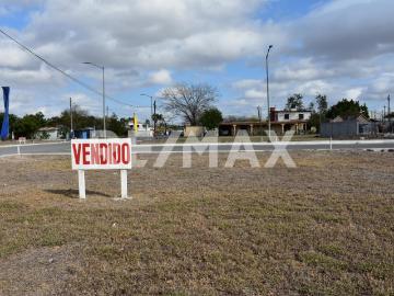 Terreno Comercial en Venta