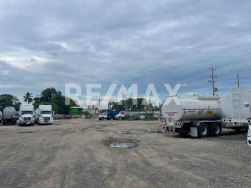 TERRENO COMERCIAL EN VENTA