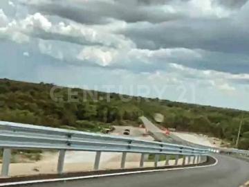Terreno comercial en venta Tixkokob, Yucatan
