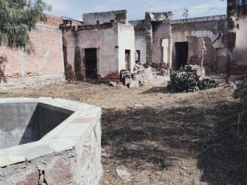 Terreno comercial en venta en Damian Carmona
