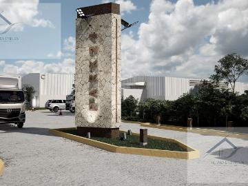 Terreno comercial en Acanceh