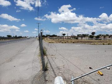 Terreno comercial en Rancho o rancheria La Luz