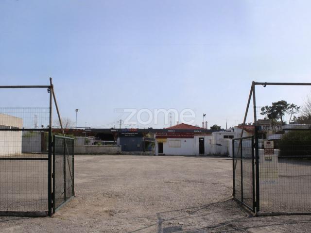 Terreno Industrial na EN 10 Casal do Marco