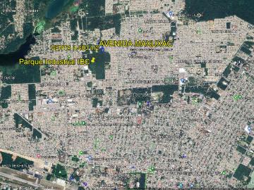 Terreno comercial o CDIS en venta 4,400 m2 en Av Maxuxac