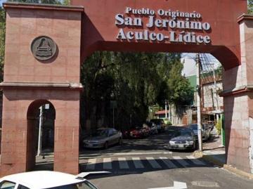 Terreno con uso de suelo en Venta
