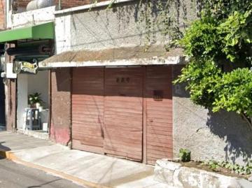 Terreno con uso de suelo en Venta