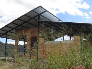 Terreno con vista de 360 grados en una zona muy tranquila