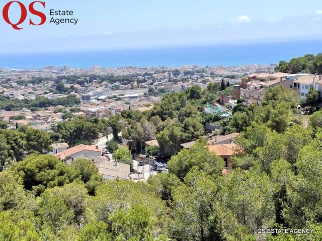 Terreno con vistas al mar y montaña en Segur de Calafell, Tarragona