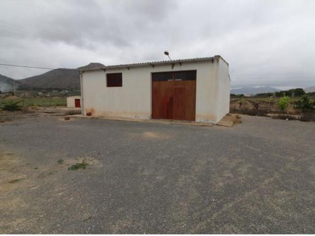 Terreno con albergue en Aspe