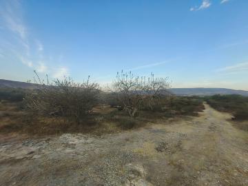 Terreno con alto potencial de plusval?a cerca del Parque Quer?taroeno