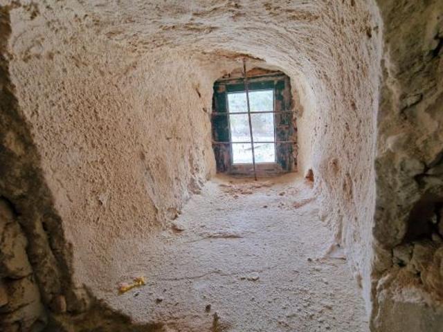 TERRENO CON CASA CUEVA EN EL HONDON DE LAS NIEVES