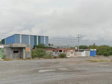 TERRENO CON CONSTRUCCIÓN EN VENTA SOBRE LA CARRETERA FEDERAL 57, EN CASTAÑOS, COAHUILA