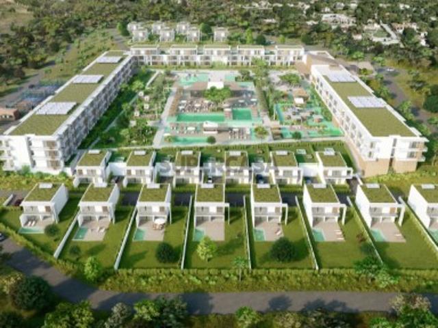 Terreno construção de aparthotel, investimento imobiliário, perto praia Falésia e Balaia, Golfe Sheraton Pine Cliffs e Vilamoura, Albufeira, Algarve